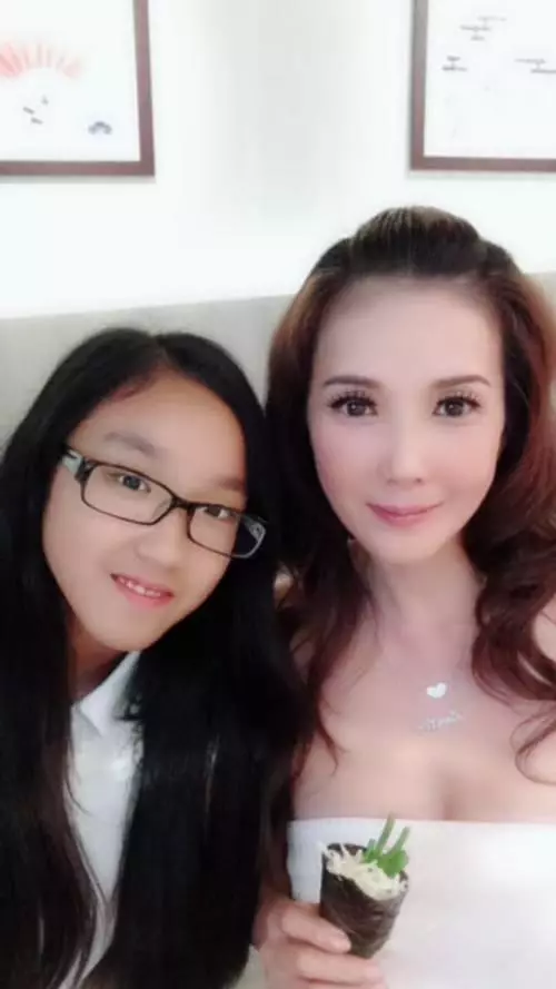 感激一輩子!丁國琳曝「孩子爸不認女兒」當她面娶別人 淚謝霸氣男星:「當時他給我100萬養孩子」