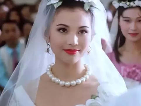 港圈女神婚紗照:蔡少芬最驚艷!邱淑貞在這裡面根本都排不上號吧~~~