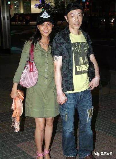  46歲朱茵身材發福一臉皺紋，被傳強裝恩愛已經離婚！曾慘遭公公家暴 !