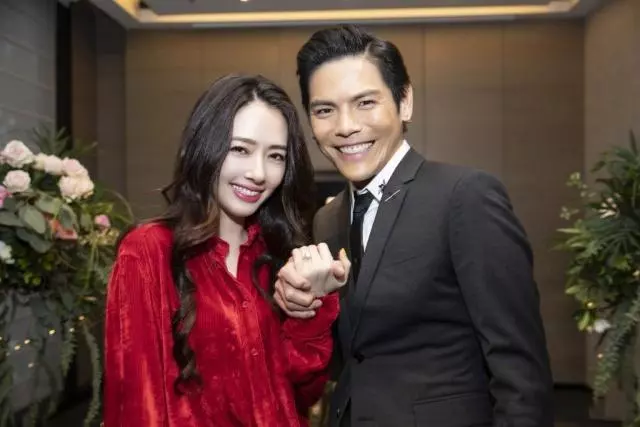 原來向佐3年前追求郭碧婷被拒絕了,如今卻求婚成功,原因有3點,很現實!