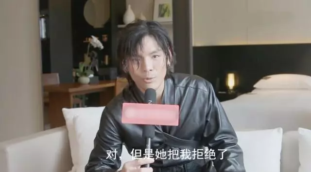 原來向佐3年前追求郭碧婷被拒絕了,如今卻求婚成功,原因有3點,很現實!