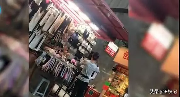 張曼玉擁1.5億物業到街邊買地攤貨,買34元內衣和16元鞋子!
