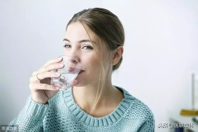 女性睡前多做這3步,越活越年輕,可不是在忽悠你