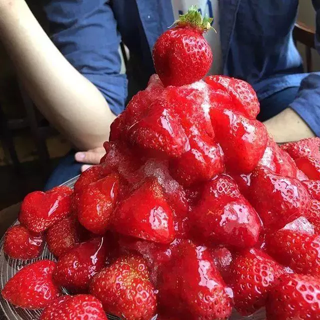 日本美食有多野?炒麵有18斤,叉燒能養活一家4口,香菜用盆裝!