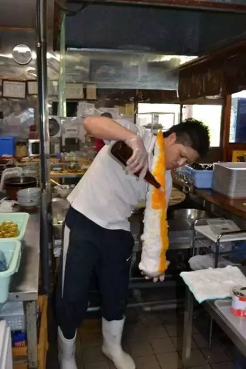 日本美食有多野?炒麵有18斤,叉燒能養活一家4口,香菜用盆裝!