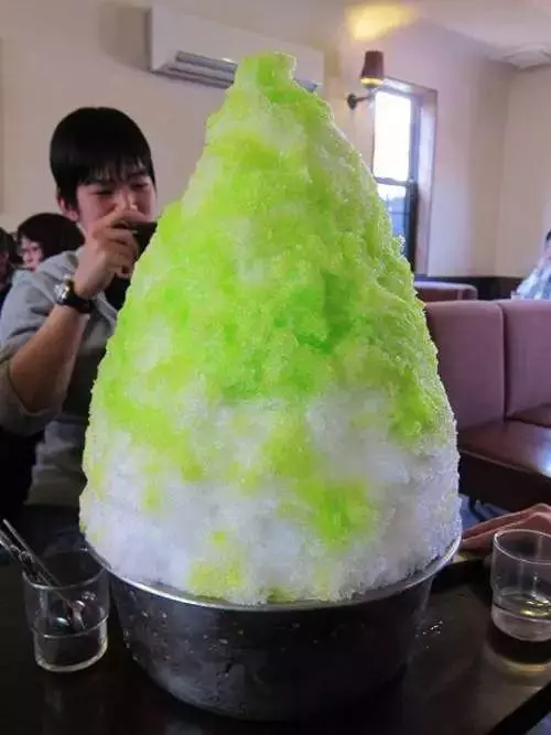 日本美食有多野?炒麵有18斤,叉燒能養活一家4口,香菜用盆裝!