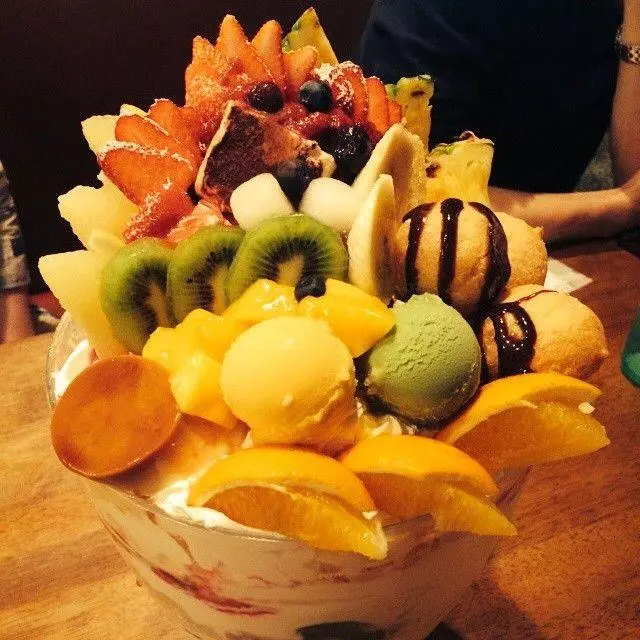 日本美食有多野?炒麵有18斤,叉燒能養活一家4口,香菜用盆裝!