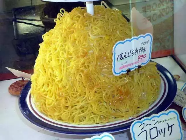 日本美食有多野?炒麵有18斤,叉燒能養活一家4口,香菜用盆裝!