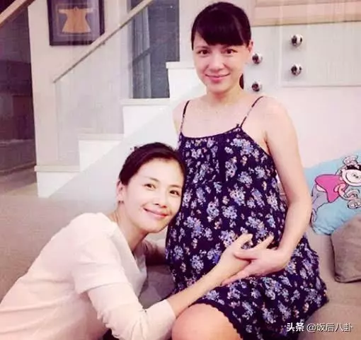 李心潔曬19歲繼女近照低調秀母愛,17年視如己出被贊天使繼母