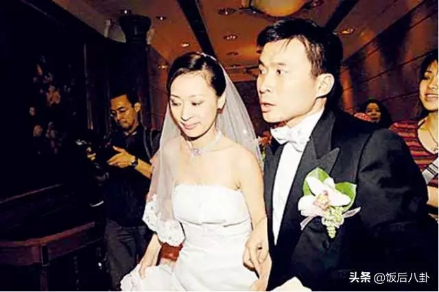陳法蓉與閨蜜黎美嫻開心出遊,52歲古裝女神素顏出鏡星味全無!