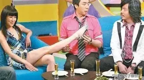 劉德華曾許諾一生照顧她,年近60脾氣火爆,每年花300萬整容