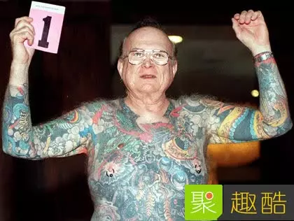 22張會讓你超後悔看到的「WTF照片」!#8 吃這個熱狗會得愛滋…