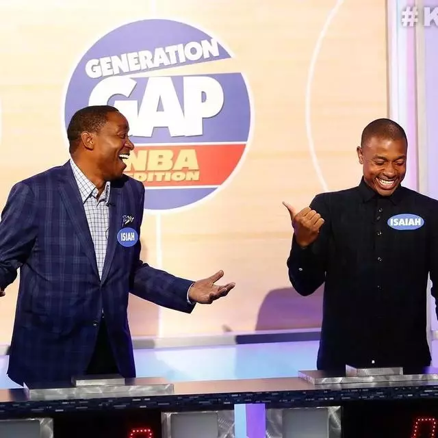 托馬斯直言,NBA辜負了詹姆斯,總是給他配備一群菜鳥級別主教練