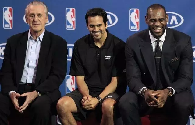 托馬斯直言,NBA辜負了詹姆斯,總是給他配備一群菜鳥級別主教練