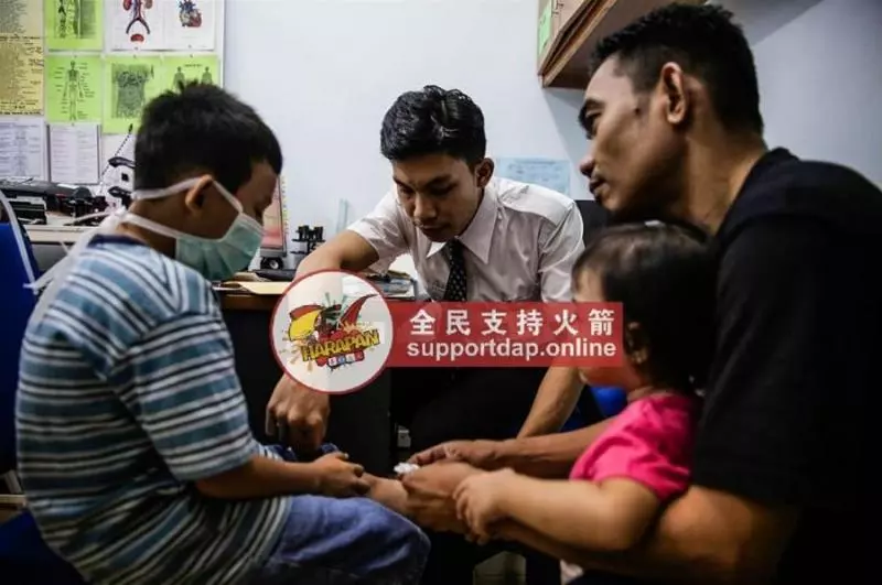 【500私人診所陸續倒閉】李副部長出手,私人診所門診費或提高收費!