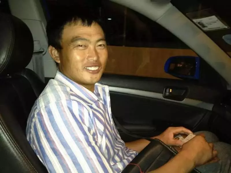 一段視頻瘋傳全島!成千上萬在新加坡的中國人:我們不怕美國,但是怕你們
