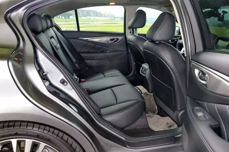 銀色S跑格魂上身 INFINITI Q50 Silver Sport試駕