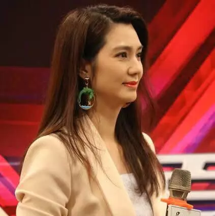 這5位明星未婚先孕,如今孩子長大了,他們的父親卻是個謎!