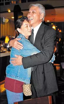 她痛失愛女花15年才走出! 傷心過度爆夫妻分居「屢傳離婚」 如今看破生命「走了丟臭水溝就好」