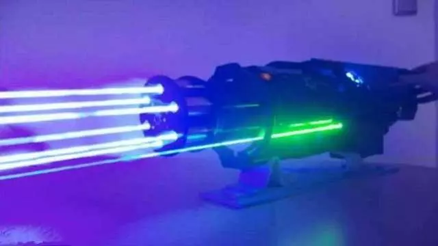 風水輪流轉,雷射武器關鍵部件,美國人被東方封鎖整整二十年