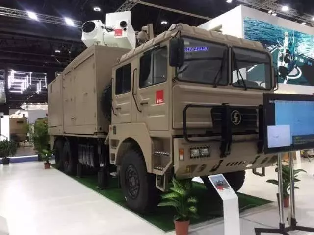 風水輪流轉,雷射武器關鍵部件,美國人被東方封鎖整整二十年