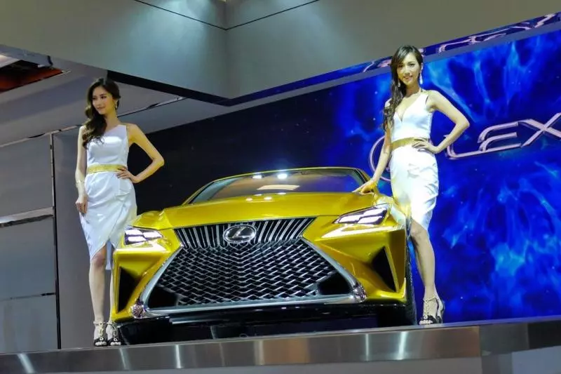 【Lexus@台北車展】Amazing in Motion Lexus打造時尚科技豪華車