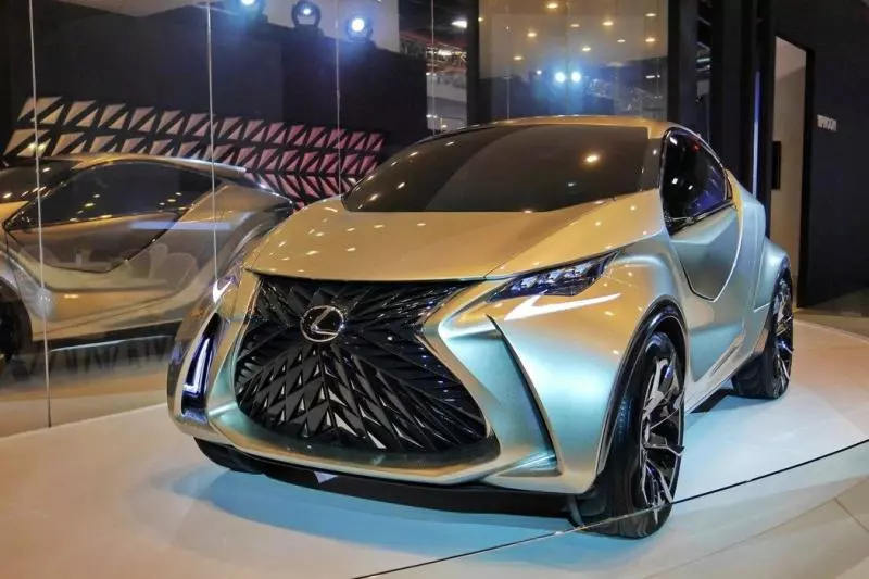 【Lexus@台北車展】Amazing in Motion Lexus打造時尚科技豪華車