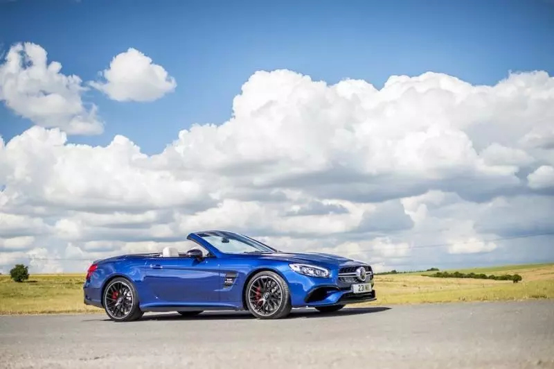 Mercedes-AMG SL63車款 驚傳本月底下台一鞠躬? | 車壇新訊 | 國際車訊