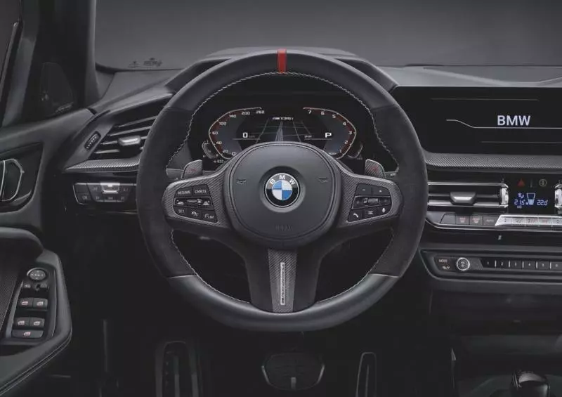 沒有後驅沒關係 專屬M Performance套件讓新世代BMW 1 Series變身小霸王!