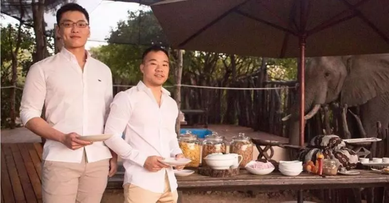 【網友:祝福他們!】李光耀孫子與28歲男友結婚了!雙方家長皆有出席~~~