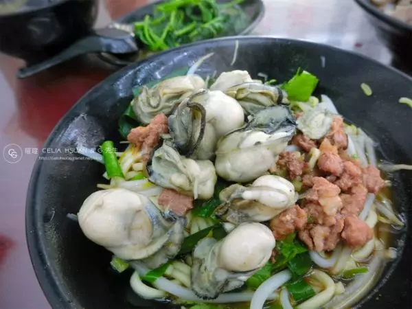 【台中】阿添蛤仔麵-來自彰化30年的好滋味!白白胖胖的海味,蚵仔超大顆超新鮮,吃碗麵也澎湃