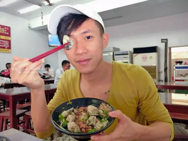 【台中】阿添蛤仔麵-來自彰化30年的好滋味!白白胖胖的海味,蚵仔超大顆超新鮮,吃碗麵也澎湃