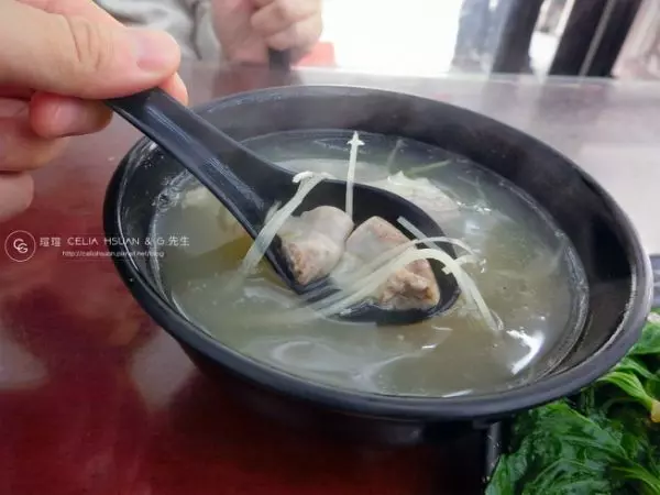 【台中】阿添蛤仔麵-來自彰化30年的好滋味!白白胖胖的海味,蚵仔超大顆超新鮮,吃碗麵也澎湃