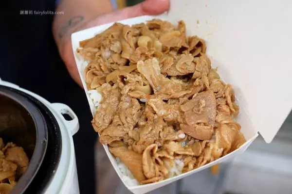 每日限量、秒殺隱藏版台式大飯糰,吃飽飽只要30元銅板價!