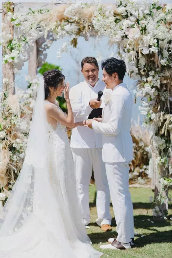 【sweet到出框!】黃翠如蕭正楠更多「婚禮花絮照」流出!新娘粉裸色禮服美到不要不要~