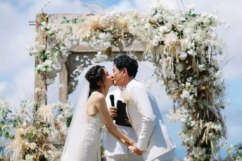 【sweet到出框!】黃翠如蕭正楠更多「婚禮花絮照」流出!新娘粉裸色禮服美到不要不要~
