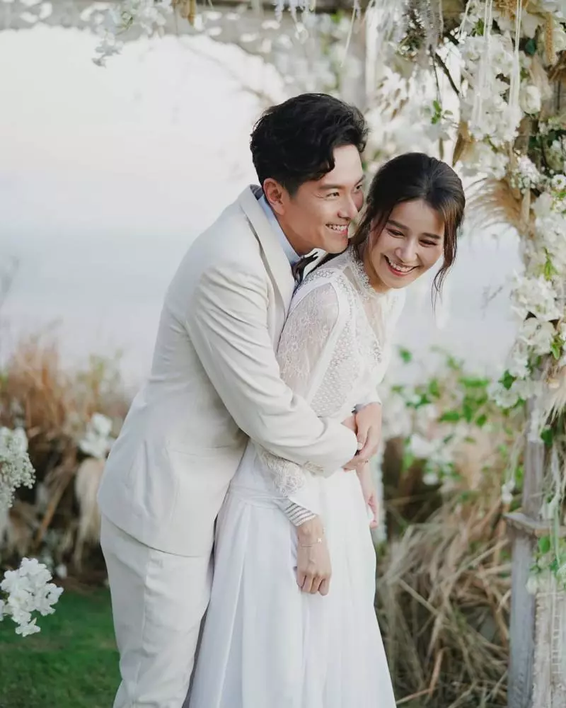 【sweet到出框!】黃翠如蕭正楠更多「婚禮花絮照」流出!新娘粉裸色禮服美到不要不要~