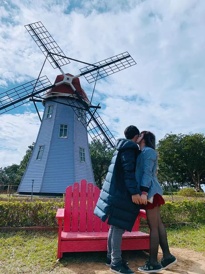 4裸女排排站!親睹老公「手掐女優酥胸」 小小瑜公開「沒播出內容」:我沒崩潰!