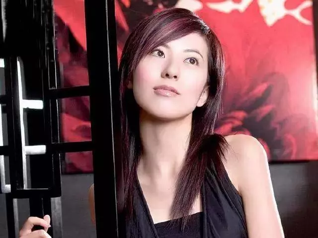 TVB十大最美「視後」,胡定欣居末,蔡少芬第三,第一實至名歸