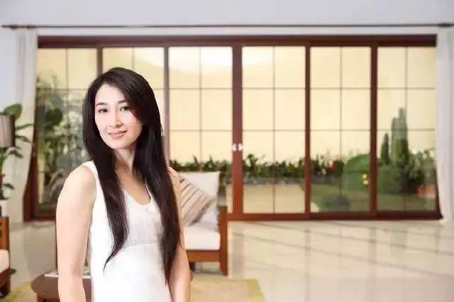 TVB十大最美「視後」,胡定欣居末,蔡少芬第三,第一實至名歸