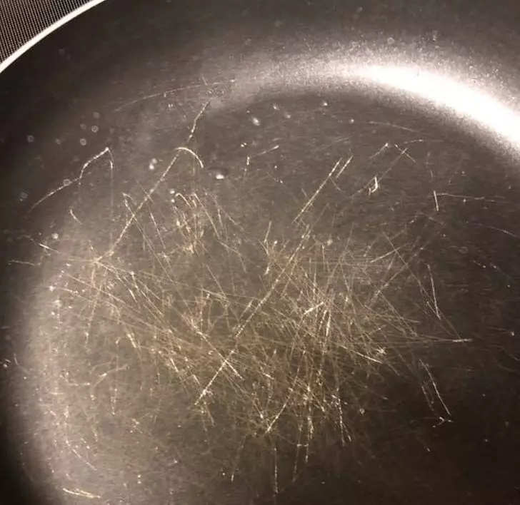 24張表面看起來沒什麼「但看久了就會崩潰」的不完美照 戳不破的氣泡布!