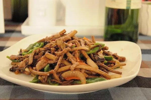茶樹菇的19道做法,嘗一口回味無窮,不愧為煲湯的好食材!