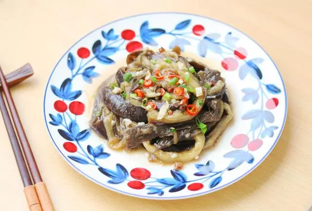 魚香茄子、肉末茄子、涼拌茄子…大擺茄子宴?還有沒有漏掉的!