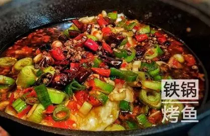 梅乾菜燒肉、鐵鍋烤魚、龍蝦蒜蓉粉絲…有這22道菜,比什麼都開胃