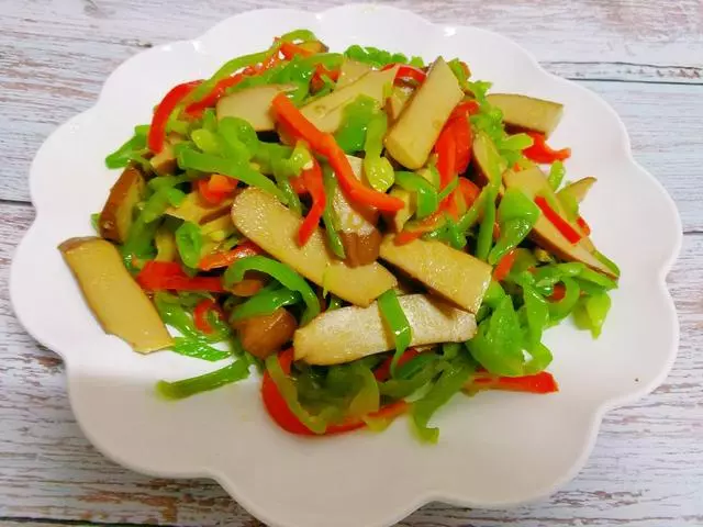 梅乾菜燒肉、鐵鍋烤魚、龍蝦蒜蓉粉絲…有這22道菜,比什麼都開胃