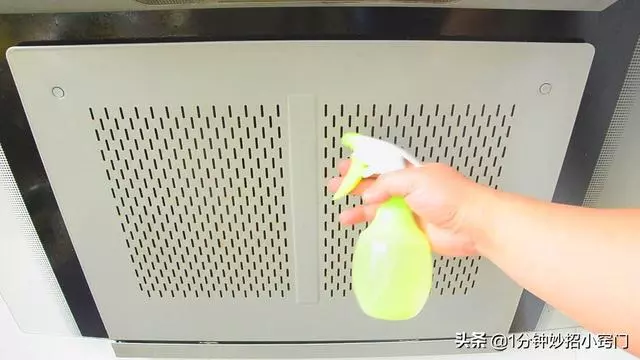 焯過菠菜的水記得要留下,一滴也別浪費了,用途非常大!