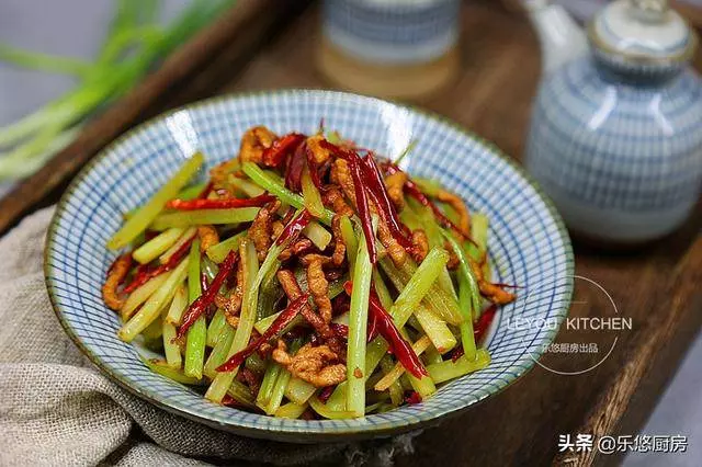 辛苦一天,下班好好吃頓飯,12道小炒,簡單好做,拌米飯裡吃很香