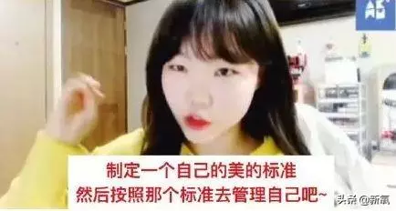 小狐狸腦袋卡垃圾桶蓋子上進出不得,等救援