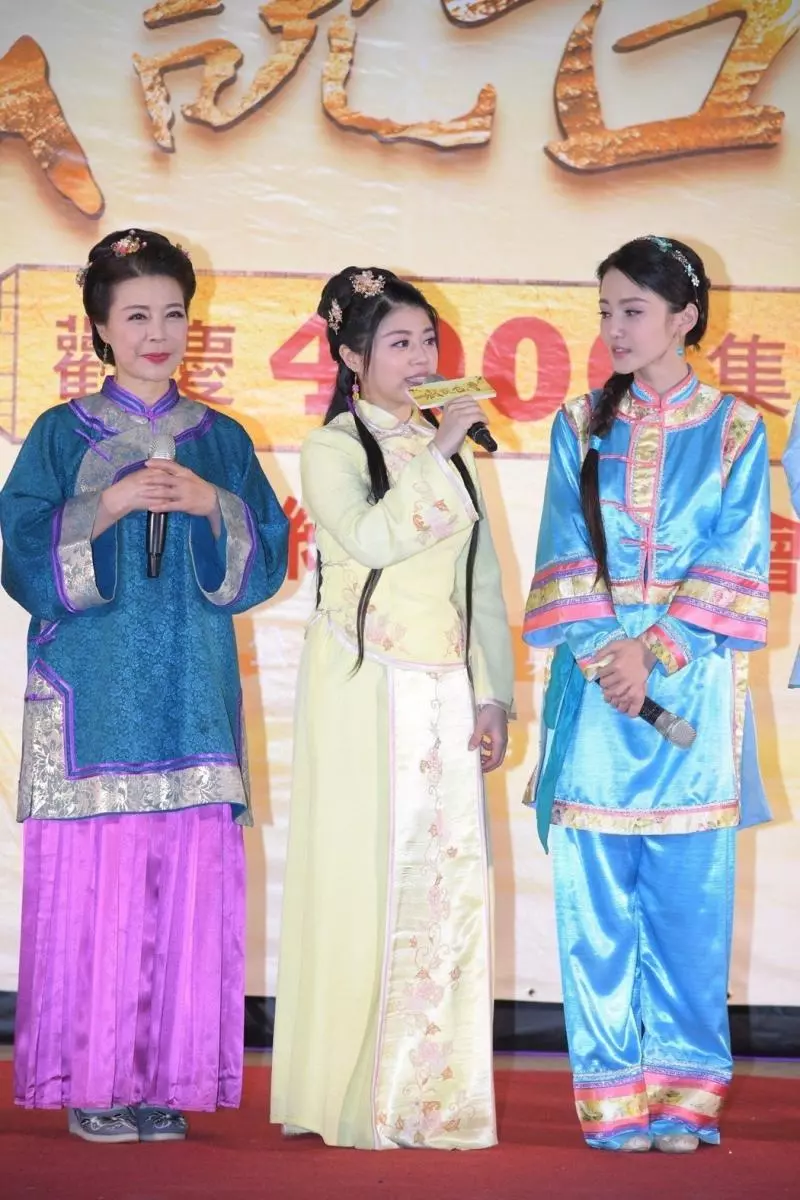 走出喪父之痛,安迪女兒傳承父親衣缽與母同台尬戲:「拍哭戲就想到爸爸!」