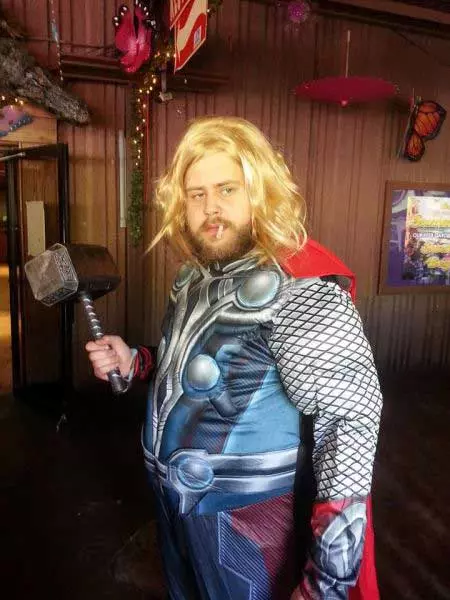 夯!復仇者4「肉肉索爾」成體型最親切的超級英雄 各種Cosplay致敬超爆笑